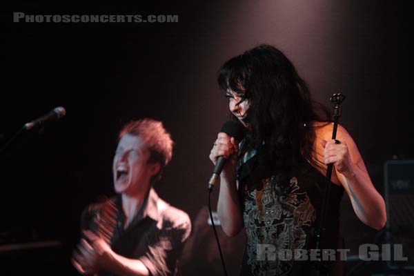 SONS AND DAUGHTERS - 2008-02-25 - PARIS - La Boule Noire - Adele Bethel - Scott Paterson